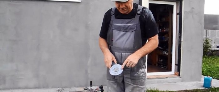 How to cut tiles with a grinder without chipping