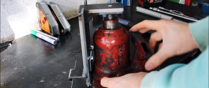 How to make a jack adapter for lifting heavy loads with a low grip