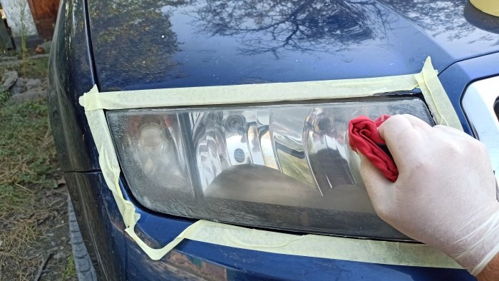 How to polish cloudy headlights yourself