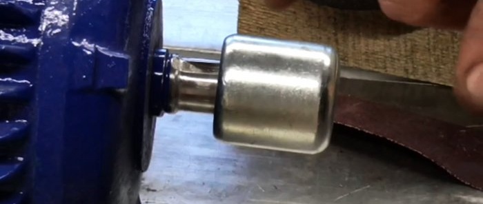 How to make a pulley for a grinder without a lathe from a piece of pipe