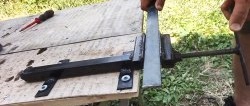 How to make a simple vice from scrap metal