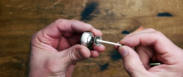 8 ways to repair broken threads in a furniture handle