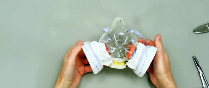 High-quality do-it-yourself respirator made from PET bottles