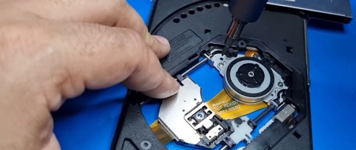 How to use a DVD drive motor