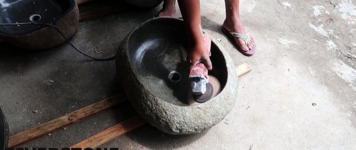 How to make a shell from a river boulder