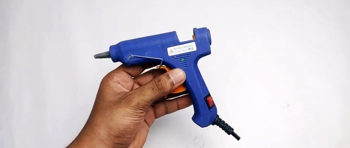 How to convert a regular glue gun into a battery-powered one