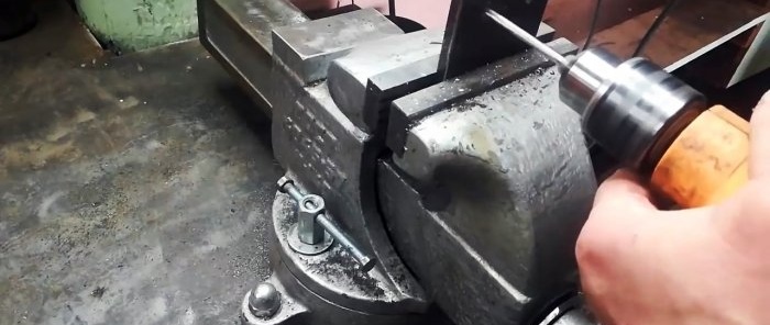 How to make a belt grinder from a grinder with your own hands