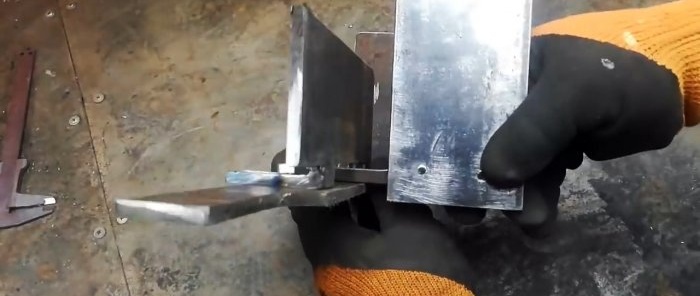 How to make a belt grinder from a grinder with your own hands