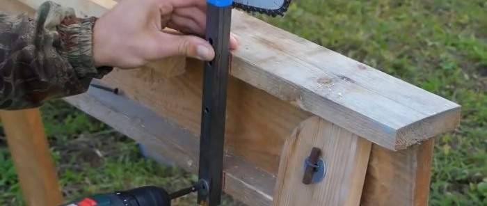 How to make a chainsaw-based machine for quickly sawing boards or branches for firewood