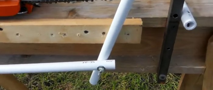 How to make a chainsaw-based machine for quickly sawing boards or branches for firewood