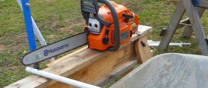 How to make a chainsaw-based machine for quickly sawing boards or branches for firewood