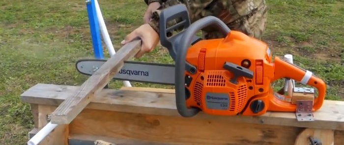 How to make a chainsaw-based machine for quickly sawing boards or branches for firewood