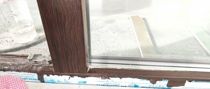 How to remove old film from a plastic window