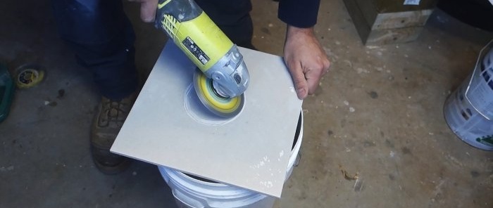 How to cut a large and even hole in ceramic tiles with a grinder