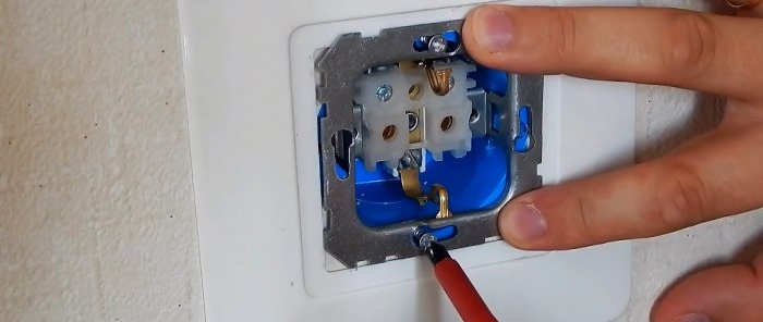 How to replace and securely fasten a socket box