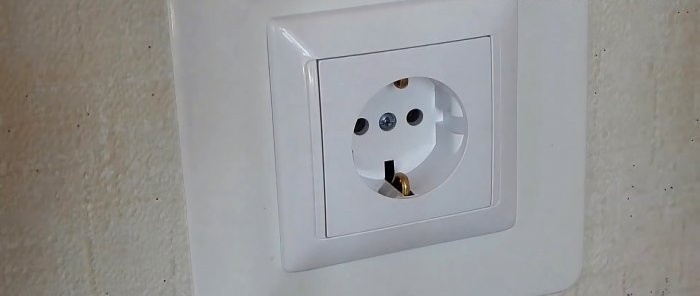 How to replace and securely fasten a socket box