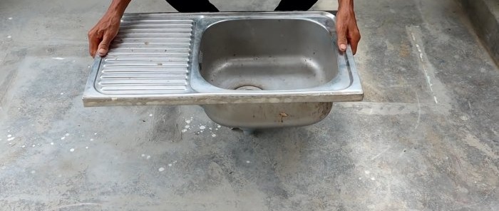 How to cheaply make an outdoor oven from an old sink