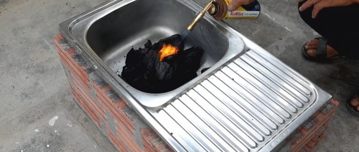 How to cheaply make an outdoor oven from an old sink