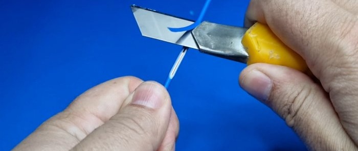 How to make a photoresistor from a screw and a piece of wire