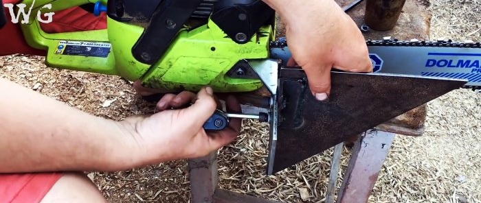 How to make a basic device for cutting logs into boards with a chainsaw