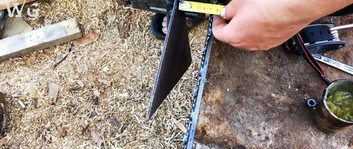 How to make a basic device for cutting logs into boards with a chainsaw