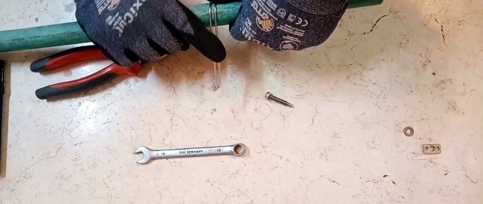 How to make a simple screw clamp from wire