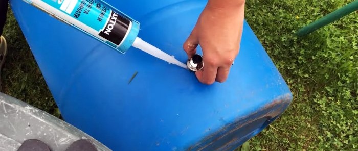 How to install a tap in a tank or barrel