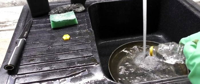 How to clean old frying pans from old carbon deposits using cheap products and make them non-stick