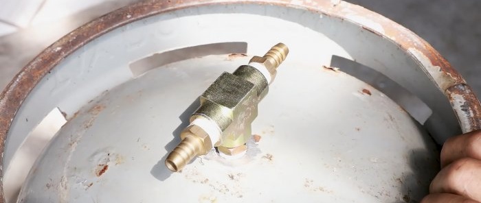 How to make a sandblaster from a small gas cylinder