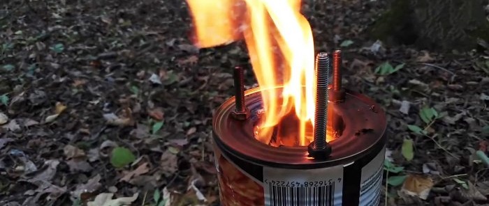 How to make a smokeless pyrolysis woodchip stove with high efficiency from tin cans