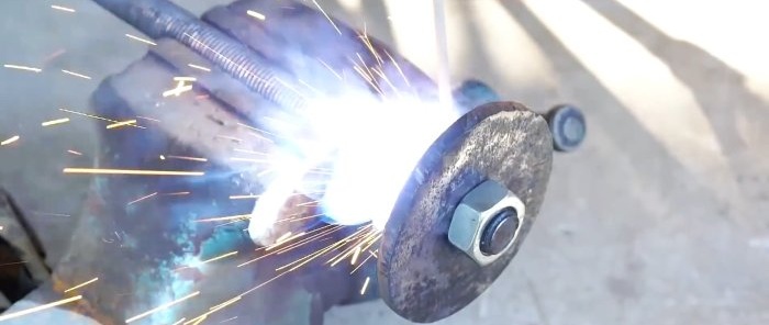 How to make a jack from a motorbike chain grinder gearbox and sprockets