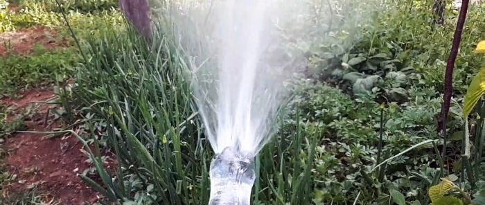 How to make a garden sprinkler from a PET bottle