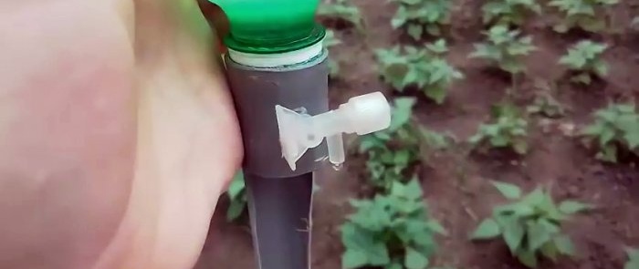 How to make a simple system for watering indoor or garden plants using PET bottles