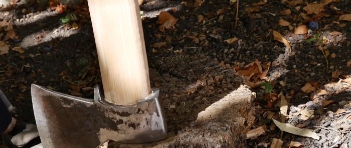 How to securely place an ax on an ax handle without wedges American system