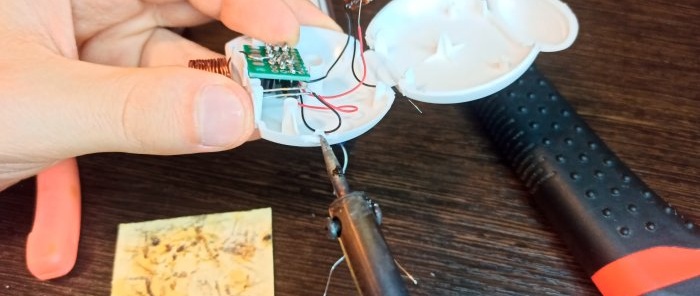 Do-it-yourself hidden wiring detector from available parts