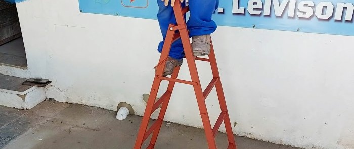 How to make a folding stepladder more reliable than a store-bought one