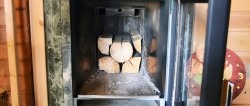 How to lay firewood for long burning with maximum efficiency