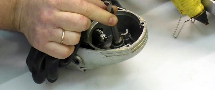 7 ways to press out a worn bushing