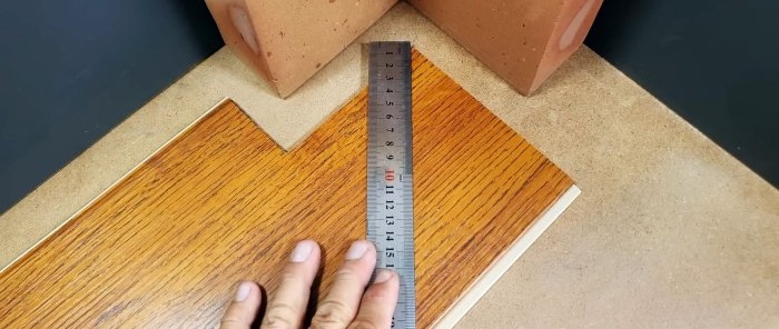 How to ideally surround a pipe with carpet or linoleum