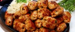 Shish kebab without skewers and grill in a frying pan