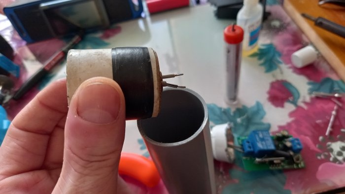 How to make a socket for a room lamp with a 220V remote control