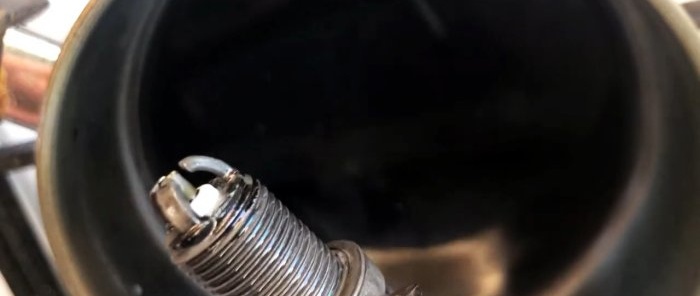 How to clean spark plugs without long soaking