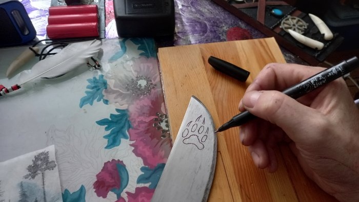 How to easily engrave a blade