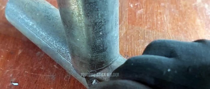 How to perfectly cut a pipe at right angles