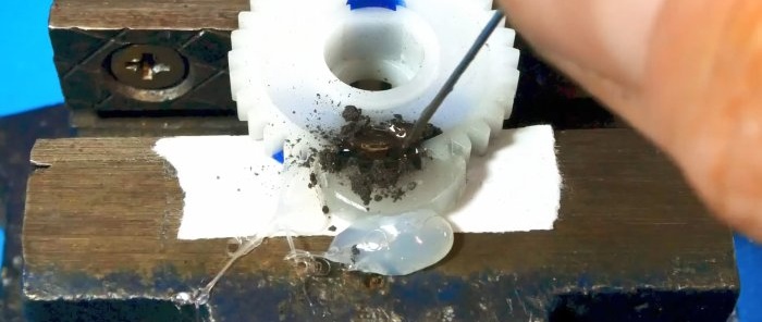 How to reliably repair broken plastic gear teeth