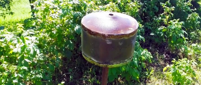 How to make a sprinkler for watering your garden and vegetable garden. It doesn’t clog or break.