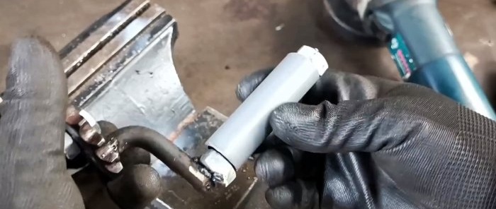 How to make a mini hand drill from a pair of gears