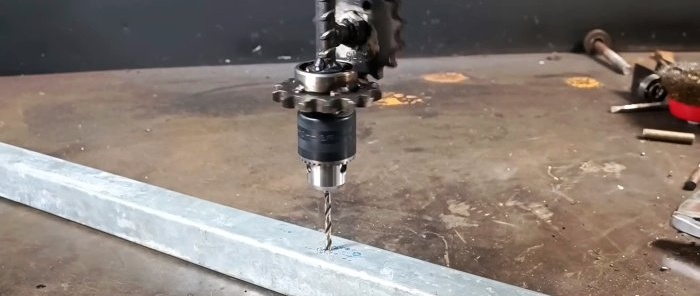 How to make a mini hand drill from a pair of gears