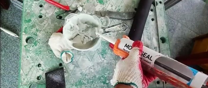 How to make a gun for quickly grouting tile joints