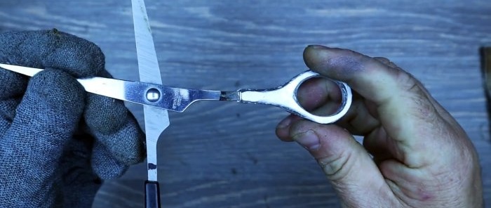 How to restore a plastic scissor ring by casting at home